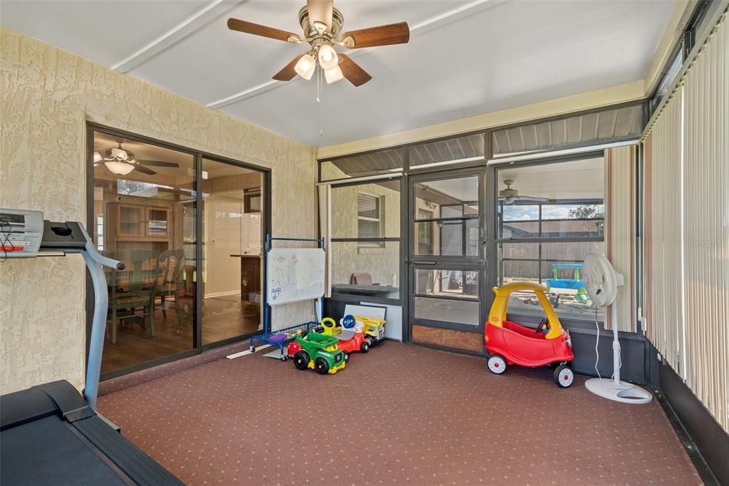 待售: $249,900 (2 贝兹, 2 浴室, 1144 平方英尺)