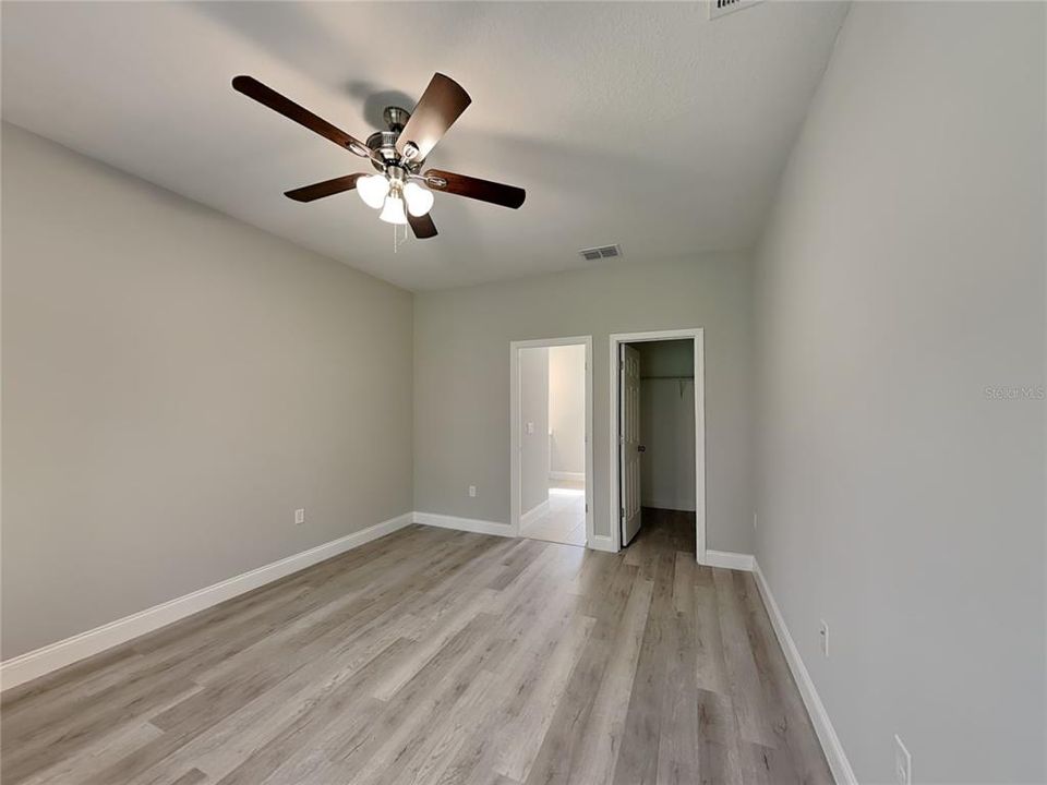 В аренду: $1,695 (4 спален, 2 ванн, 1551 Квадратных фут)