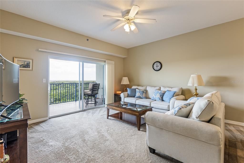 For Sale: $430,000 (3 beds, 2 baths, 1600 Square Feet)