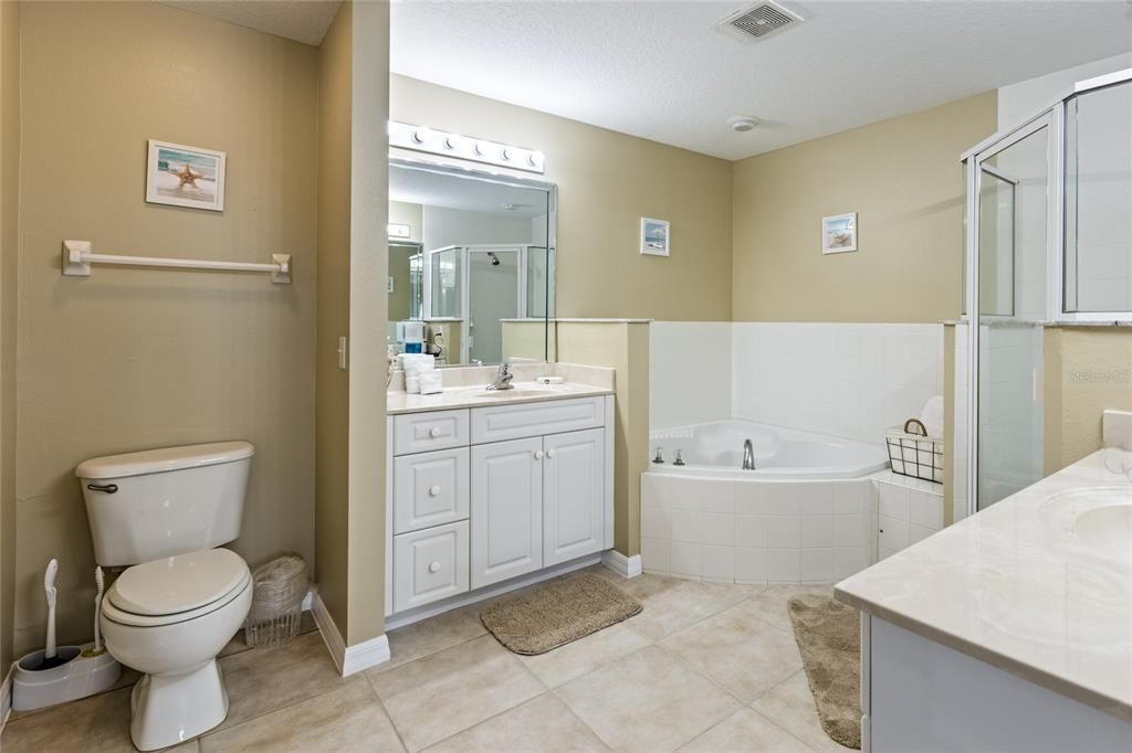 For Sale: $430,000 (3 beds, 2 baths, 1600 Square Feet)