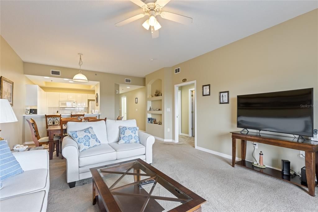 For Sale: $430,000 (3 beds, 2 baths, 1600 Square Feet)