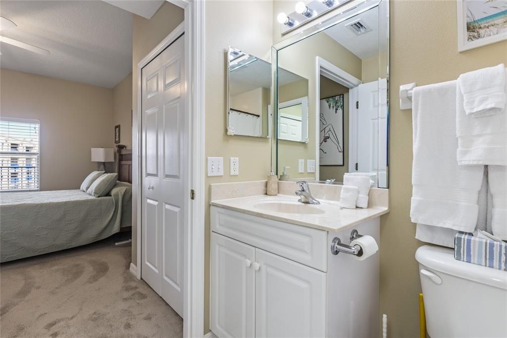 For Sale: $430,000 (3 beds, 2 baths, 1600 Square Feet)