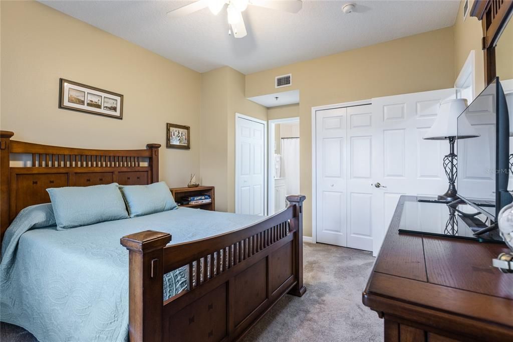 For Sale: $430,000 (3 beds, 2 baths, 1600 Square Feet)