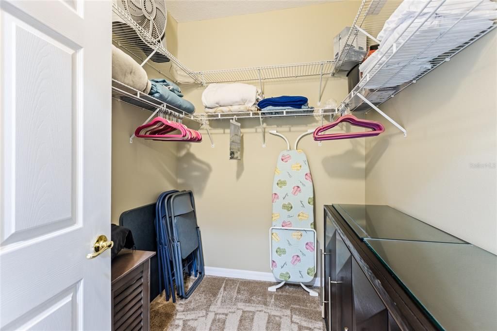 For Sale: $430,000 (3 beds, 2 baths, 1600 Square Feet)