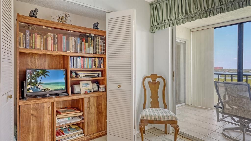 En Venta: $725,000 (2 camas, 2 baños, 1380 Pies cuadrados)