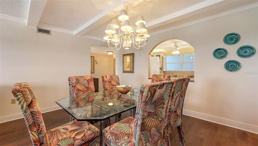 En Venta: $725,000 (2 camas, 2 baños, 1380 Pies cuadrados)