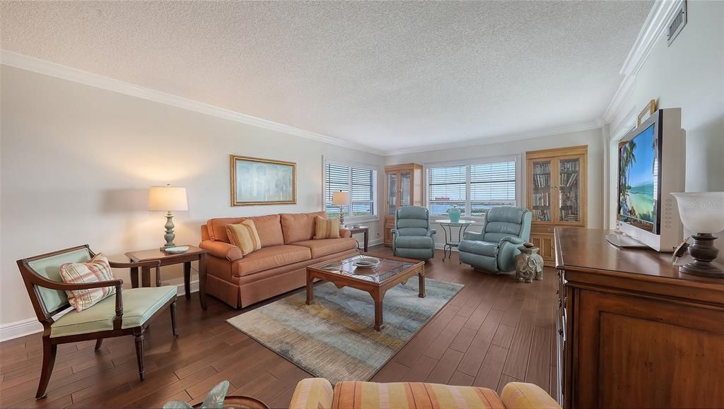 En Venta: $725,000 (2 camas, 2 baños, 1380 Pies cuadrados)