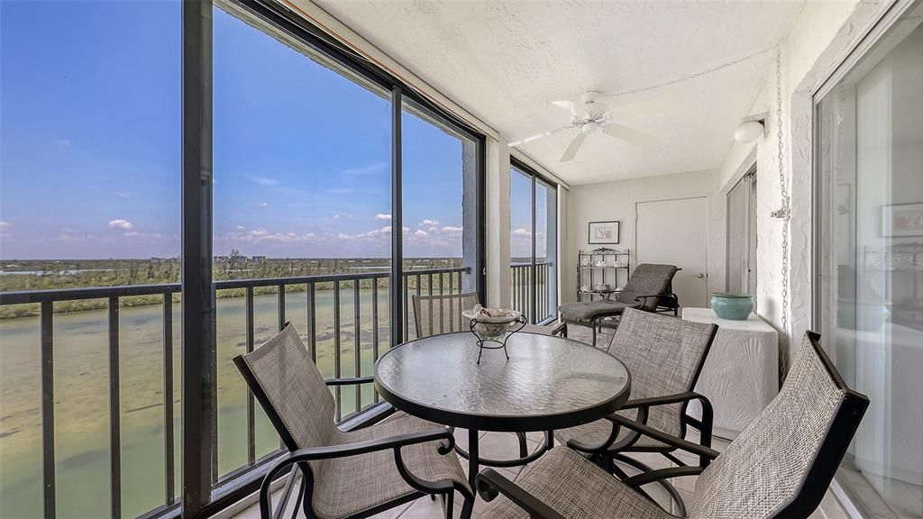 En Venta: $725,000 (2 camas, 2 baños, 1380 Pies cuadrados)