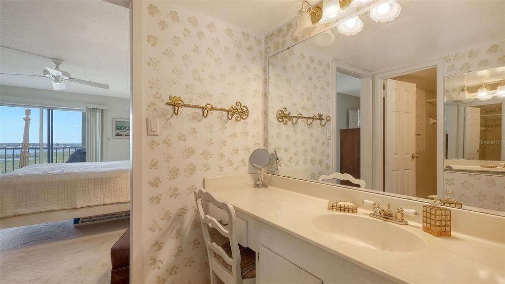 En Venta: $725,000 (2 camas, 2 baños, 1380 Pies cuadrados)