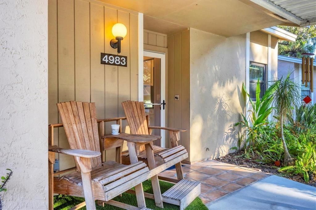 待售: $180,000 (2 贝兹, 2 浴室, 966 平方英尺)