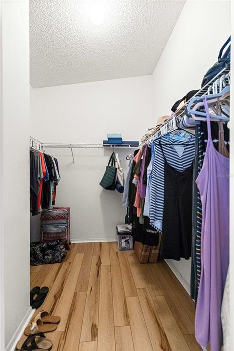 На продажу: $235,000 (2 спален, 2 ванн, 1156 Квадратных фут)