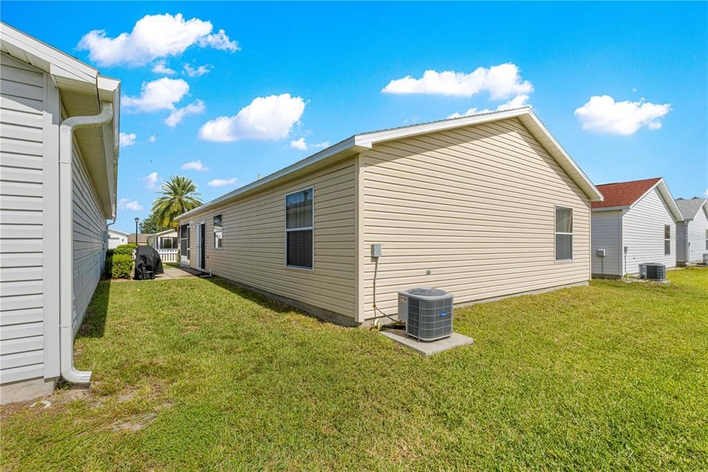 На продажу: $235,000 (2 спален, 2 ванн, 1156 Квадратных фут)