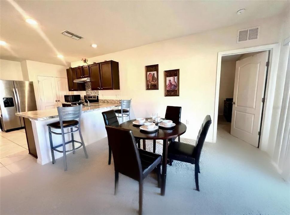 For Sale: $285,000 (3 beds, 2 baths, 1426 Square Feet)