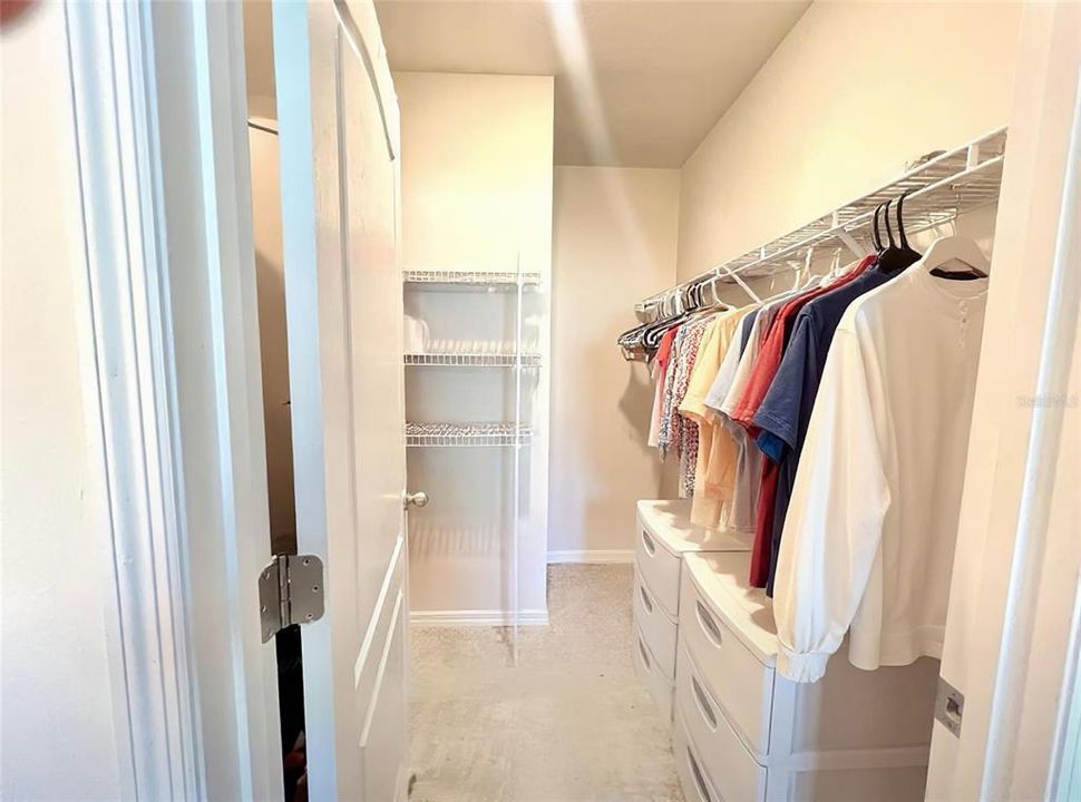 For Sale: $285,000 (3 beds, 2 baths, 1426 Square Feet)