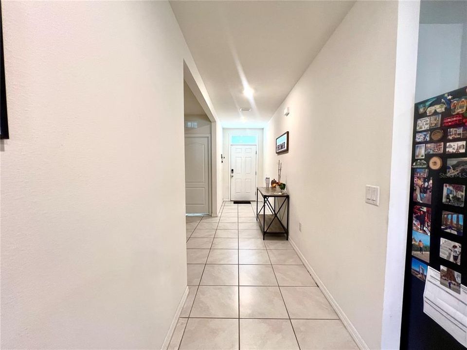 For Sale: $285,000 (3 beds, 2 baths, 1426 Square Feet)