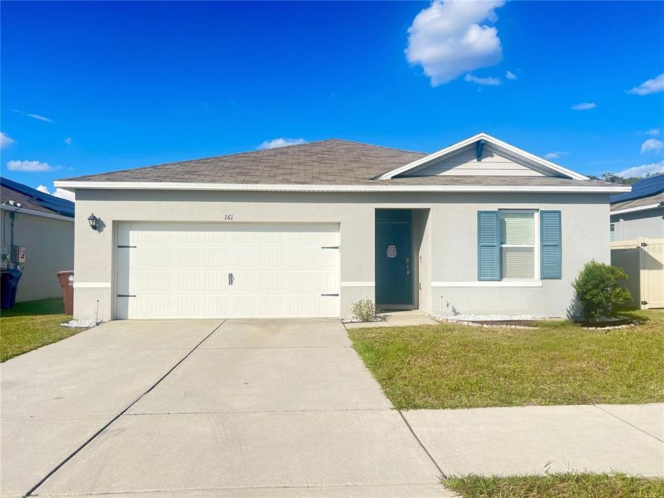 For Sale: $285,000 (3 beds, 2 baths, 1426 Square Feet)