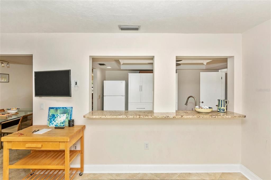 For Rent: $4,400 (3 beds, 2 baths, 1688 Square Feet)