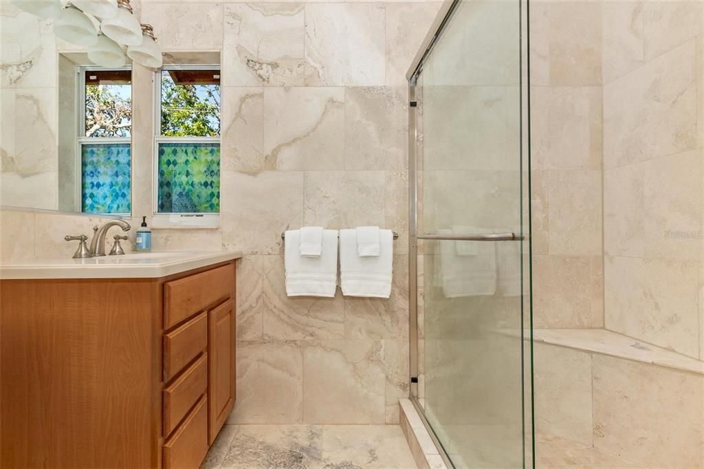 For Rent: $4,400 (3 beds, 2 baths, 1688 Square Feet)