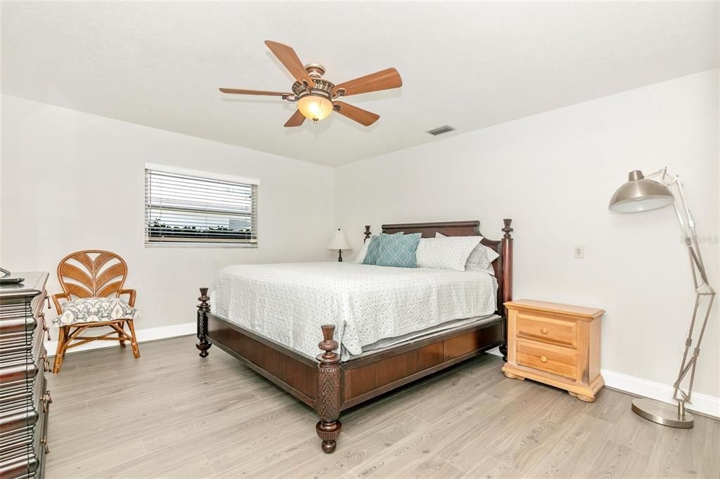 For Rent: $4,400 (3 beds, 2 baths, 1688 Square Feet)