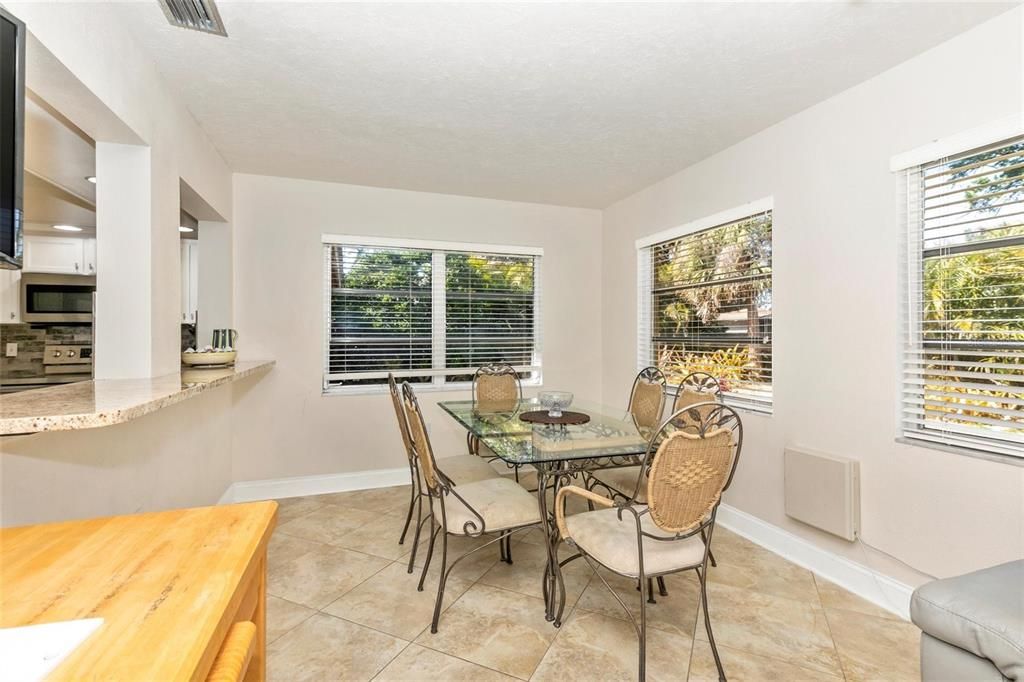 For Rent: $4,400 (3 beds, 2 baths, 1688 Square Feet)