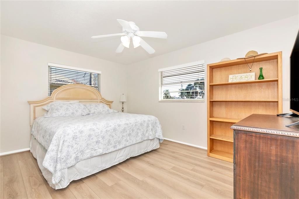 For Rent: $4,400 (3 beds, 2 baths, 1688 Square Feet)