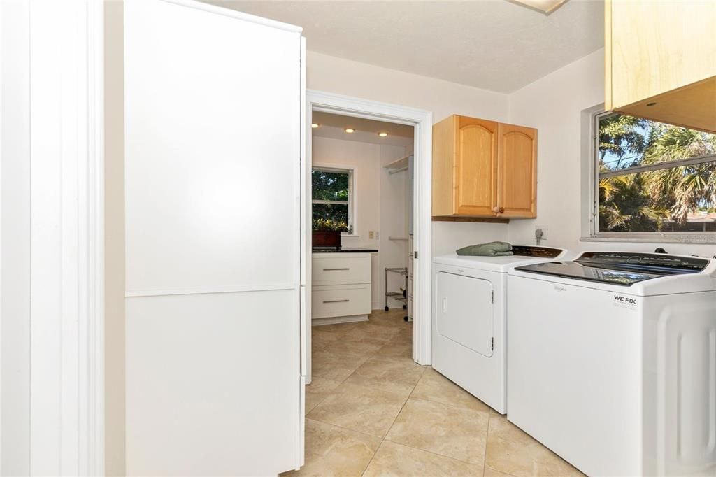 For Rent: $4,400 (3 beds, 2 baths, 1688 Square Feet)