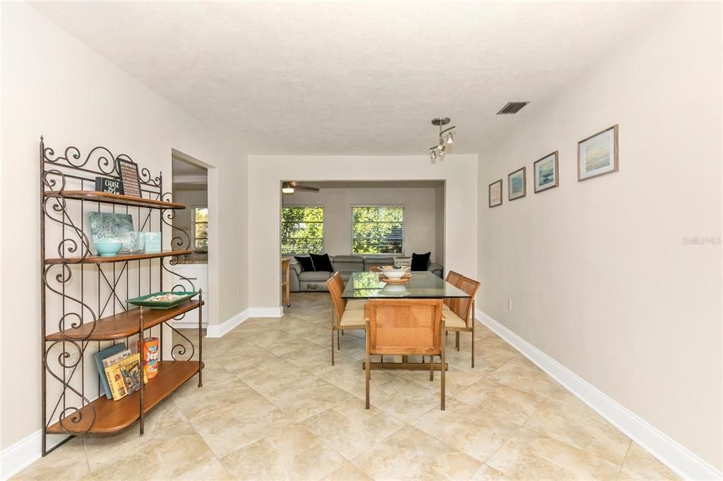 For Rent: $4,400 (3 beds, 2 baths, 1688 Square Feet)