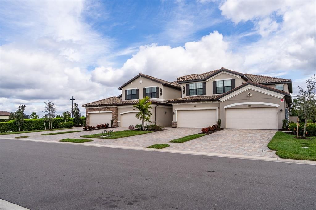 待售: $559,000 (3 贝兹, 2 浴室, 2108 平方英尺)