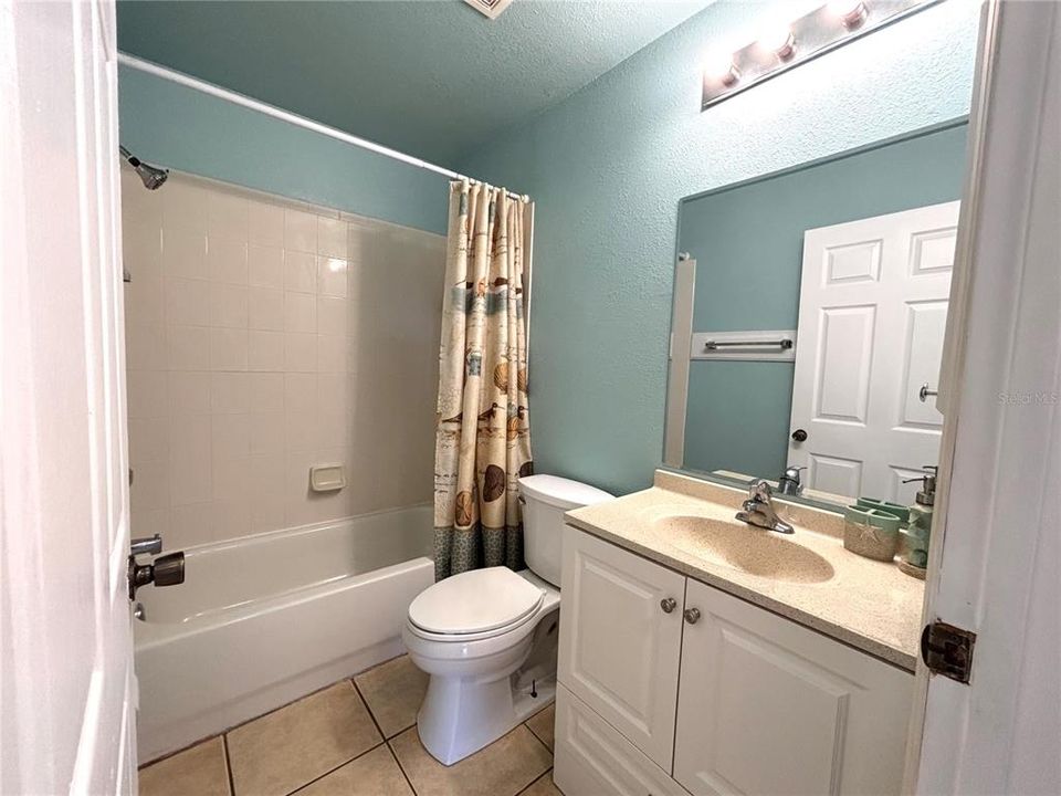 For Sale: $265,000 (3 beds, 2 baths, 1192 Square Feet)