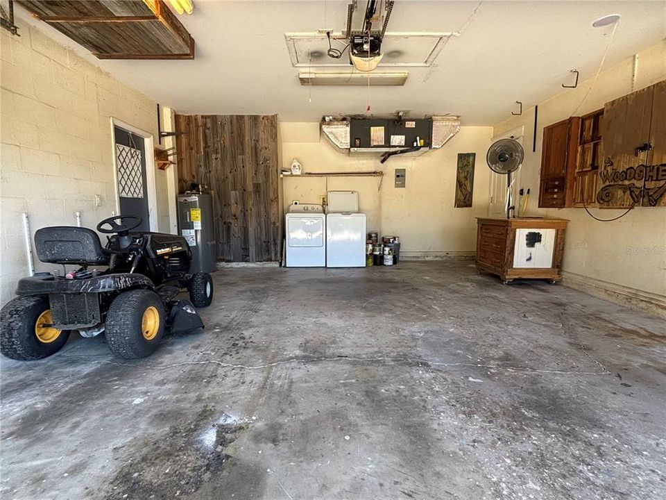 For Sale: $265,000 (3 beds, 2 baths, 1192 Square Feet)