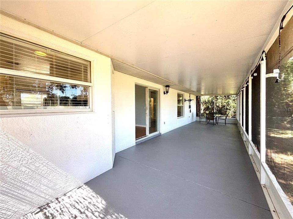 For Sale: $265,000 (3 beds, 2 baths, 1192 Square Feet)