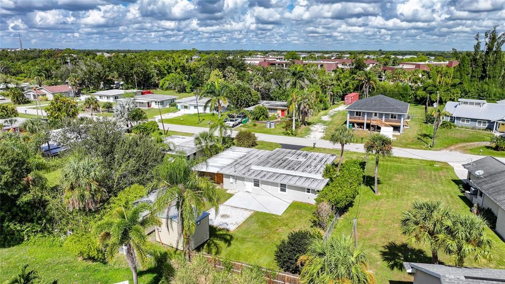 Activo con contrato: $229,000 (3 camas, 2 baños, 1382 Pies cuadrados)