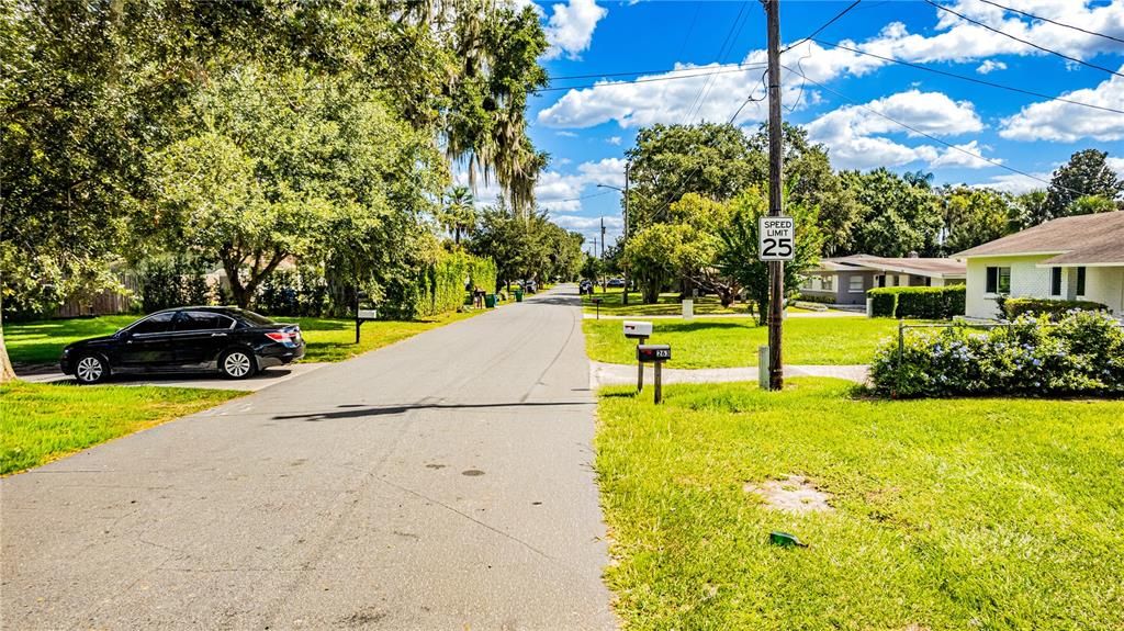 Active With Contract: $499,000 (3 beds, 2 baths, 1354 Square Feet)