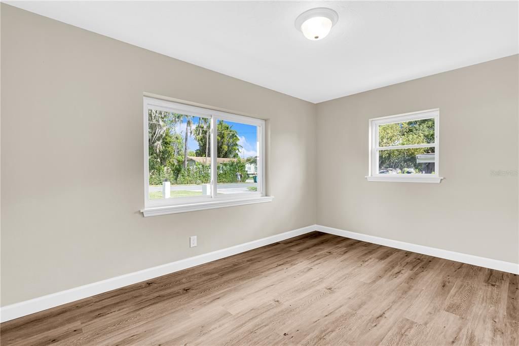 Active With Contract: $499,000 (3 beds, 2 baths, 1354 Square Feet)