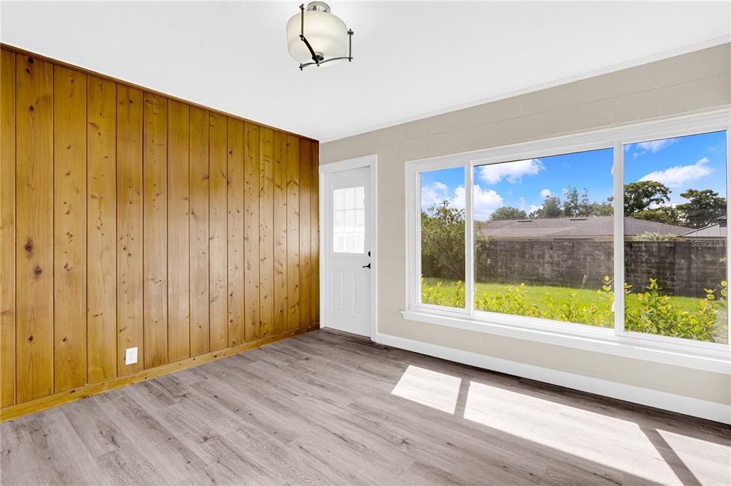 Active With Contract: $499,000 (3 beds, 2 baths, 1354 Square Feet)