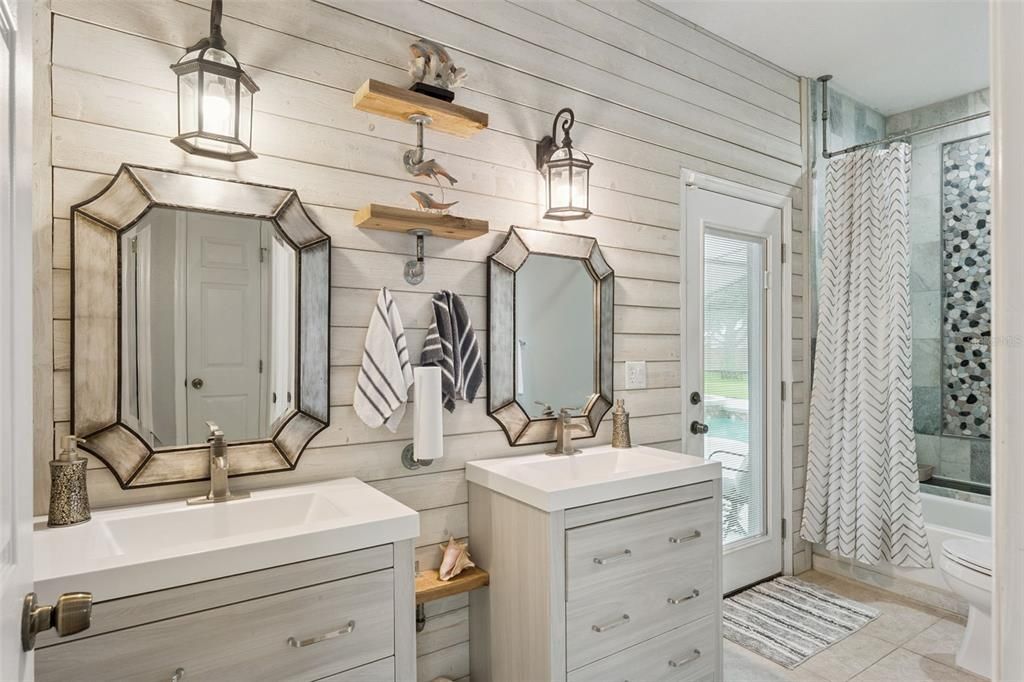 Activo con contrato: $825,000 (5 camas, 3 baños, 2860 Pies cuadrados)