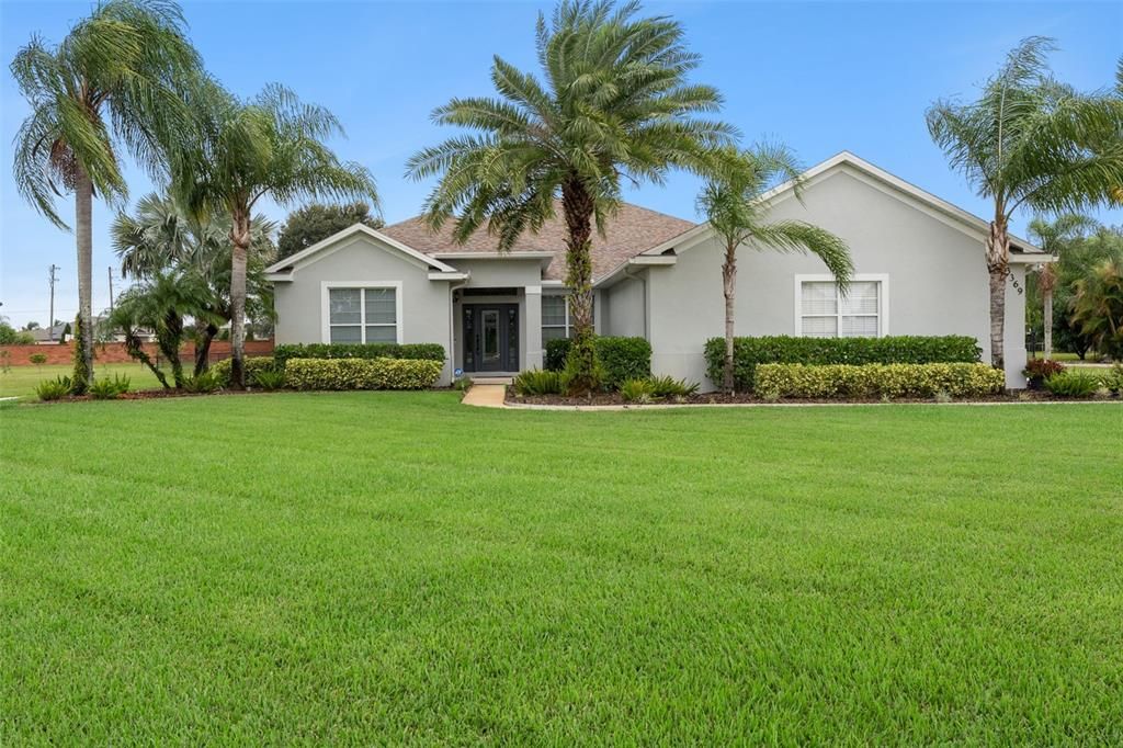 Activo con contrato: $825,000 (5 camas, 3 baños, 2860 Pies cuadrados)