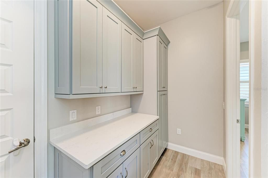 For Sale: $1,399,000 (4 beds, 4 baths, 2513 Square Feet)