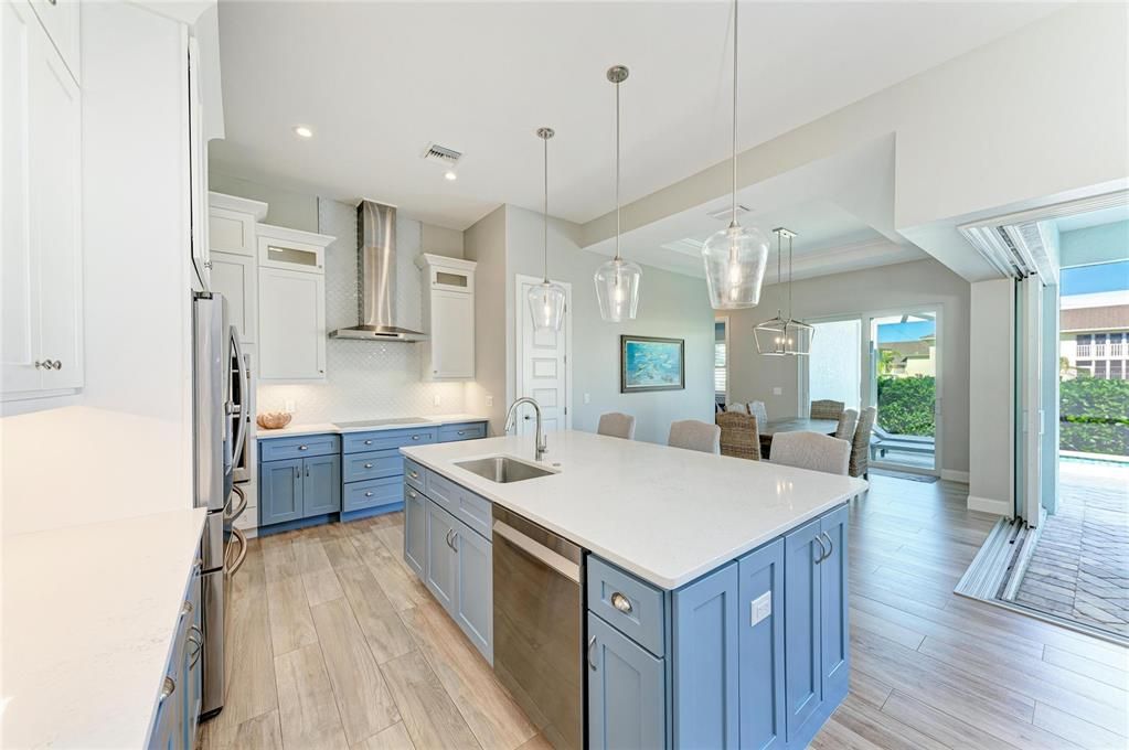 For Sale: $1,399,000 (4 beds, 4 baths, 2513 Square Feet)