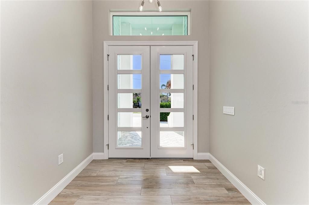 For Sale: $1,399,000 (4 beds, 4 baths, 2513 Square Feet)