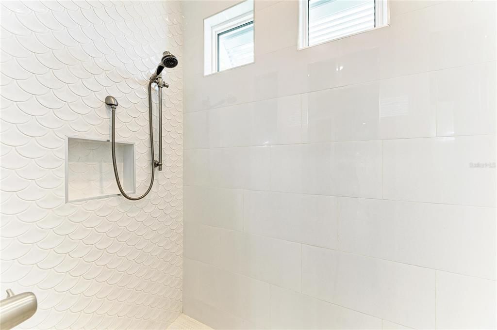 For Sale: $1,399,000 (4 beds, 4 baths, 2513 Square Feet)