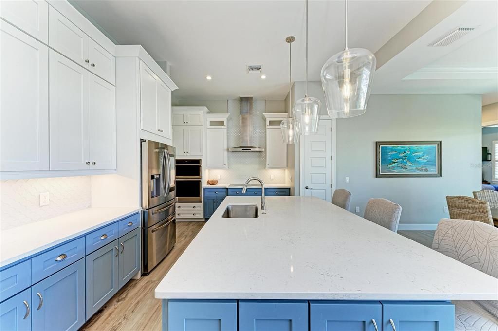 For Sale: $1,399,000 (4 beds, 4 baths, 2513 Square Feet)