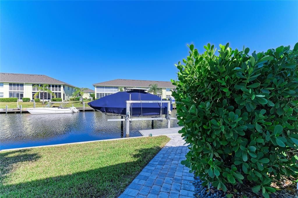 For Sale: $1,399,000 (4 beds, 4 baths, 2513 Square Feet)