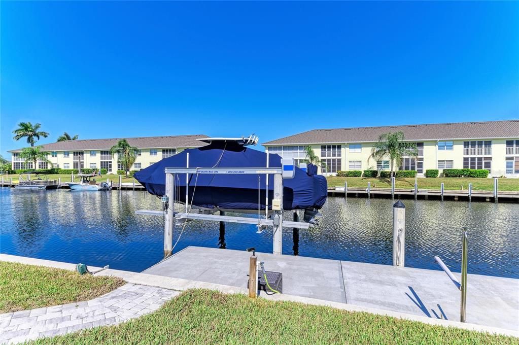 For Sale: $1,399,000 (4 beds, 4 baths, 2513 Square Feet)