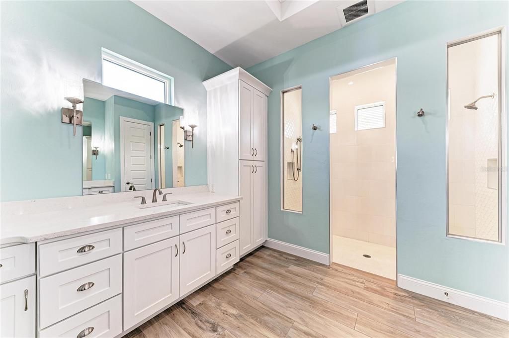 For Sale: $1,399,000 (4 beds, 4 baths, 2513 Square Feet)