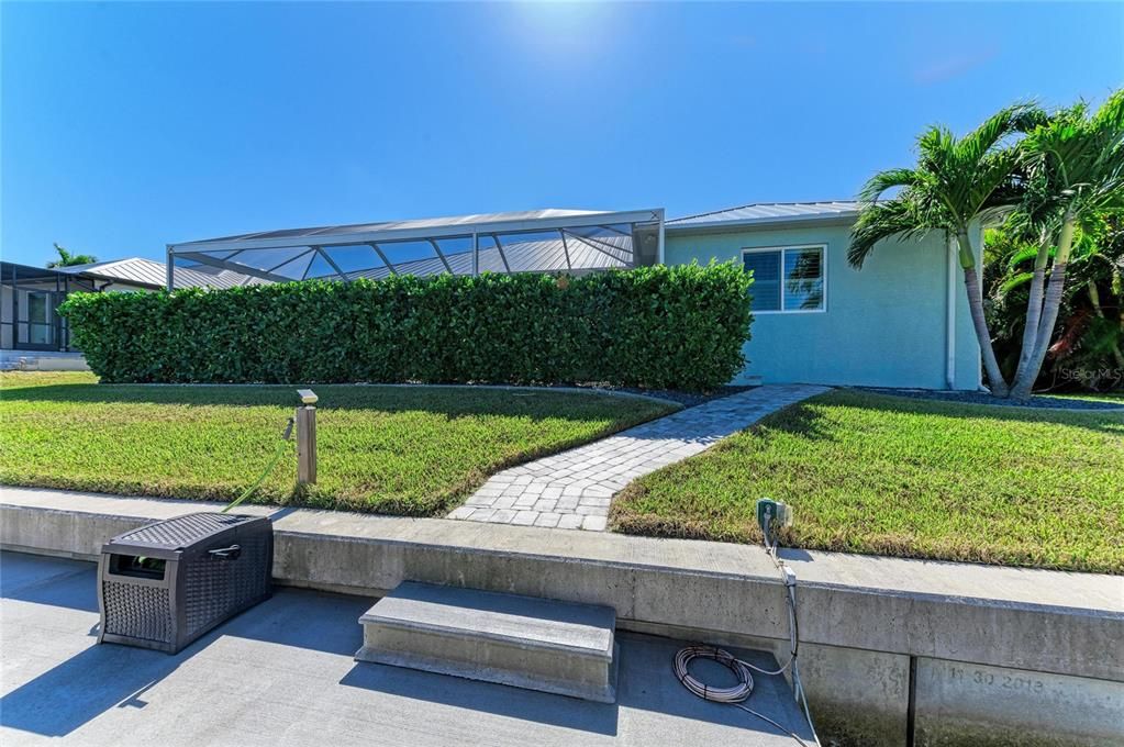 For Sale: $1,399,000 (4 beds, 4 baths, 2513 Square Feet)