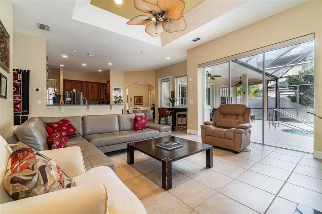 На продажу: $775,000 (4 спален, 3 ванн, 2879 Квадратных фут)