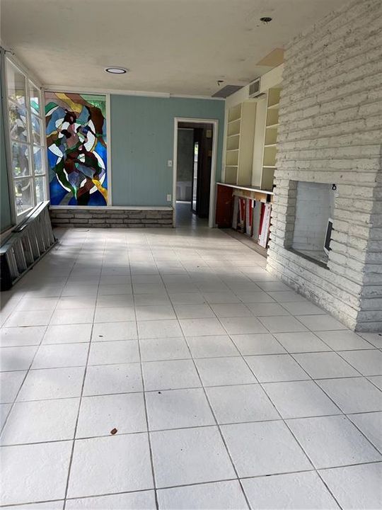 Под контрактом: $1,150,000 (3 спален, 3 ванн, 1510 Квадратных фут)