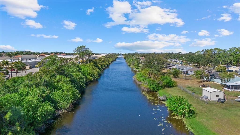 Active With Contract: $279,000 (3 beds, 2 baths, 1320 Square Feet)