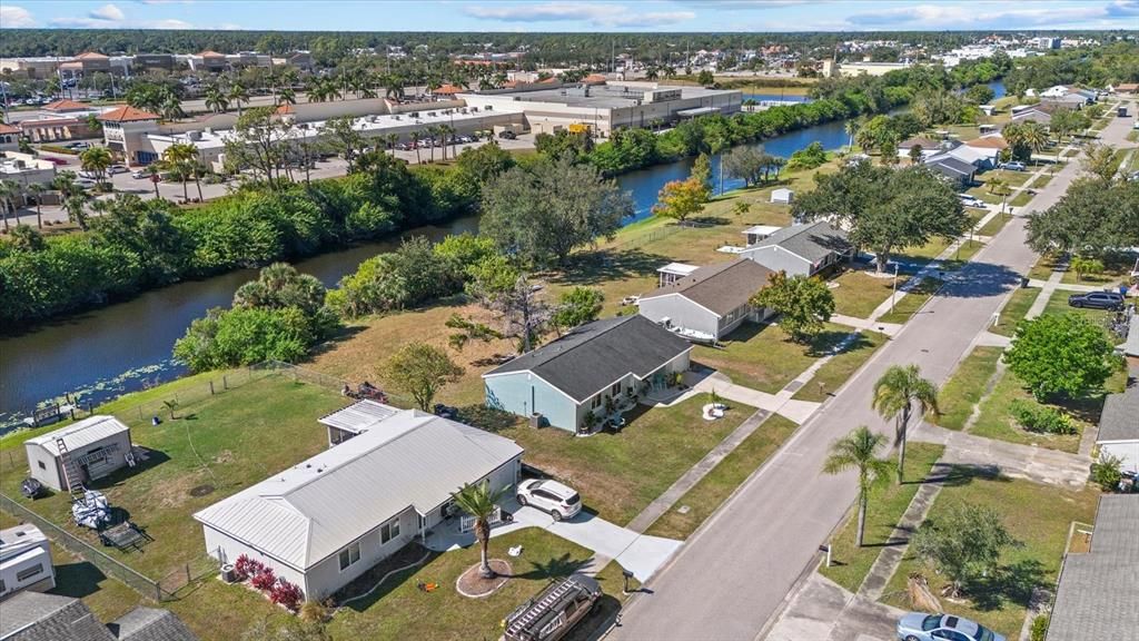 Active With Contract: $279,000 (3 beds, 2 baths, 1320 Square Feet)